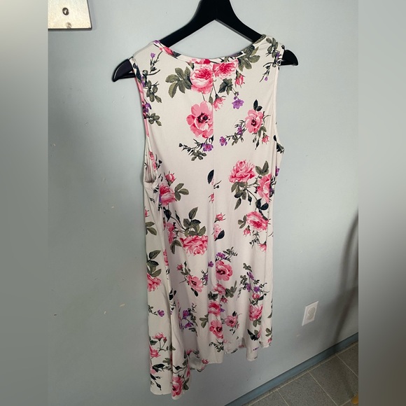 Floral Summer Dress - Picture 2 of 3